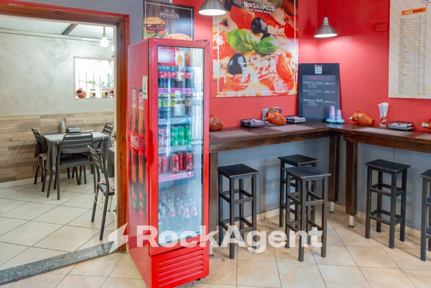 2-salle Propriété commerciale à Moncalieri, Italy No. 97010