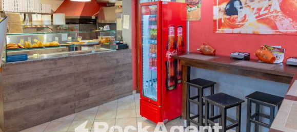 2-salle Propriété commerciale à Moncalieri, Italy No. 97010 2