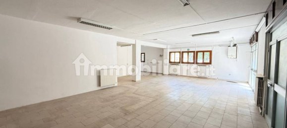 1-salle Propriété commerciale à Modena, Italy No. 349750 2