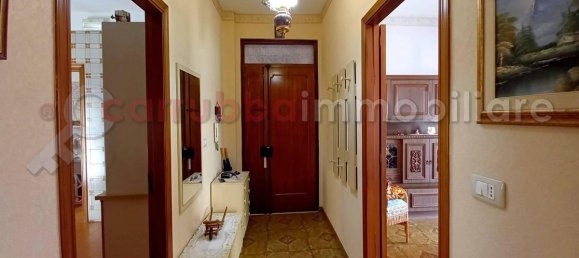 4-salle Appartement à Modica, Italy No. 170731 20