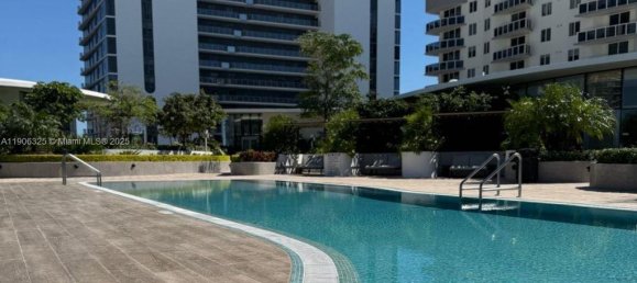 1 dormitorio propiedad comercial en venta en Miami, Miami-Dade, Florida, USA № 615849 11