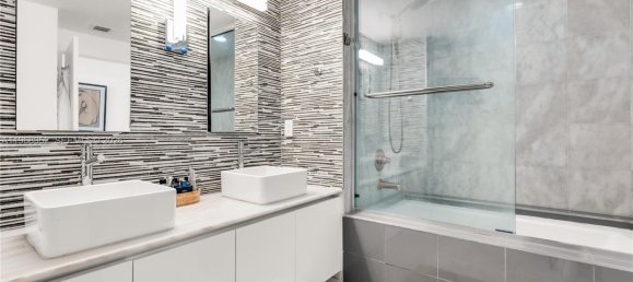 2 غرف نوم عقار تجاري في Miami, الولايات المتحدة رقم 615138 18