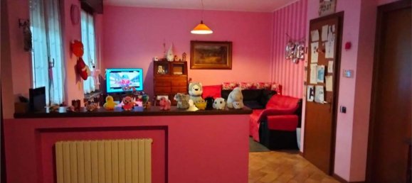 4 Schlafzimmer Villa in Casteggio, Italy, Nr. 76465 7