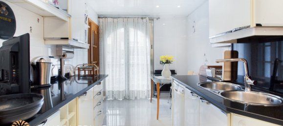 Apartamento de 5 dormitorios en Barcelona, Spain No. 137 6