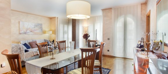 Apartamento de 5 dormitorios en Barcelona, Spain No. 137 2