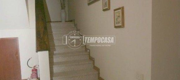 5 bedrooms Villa in Modena, Italy No. 375425 16