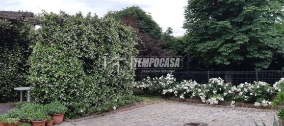 5 bedrooms Villa in Modena, Italy No. 375425 6