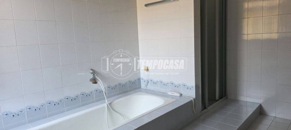 5 bedrooms Villa in Modena, Italy No. 375425 26