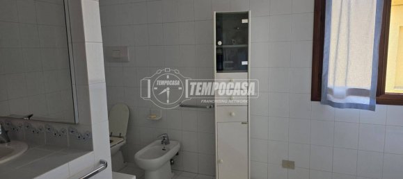 5 bedrooms Villa in Modena, Italy No. 375425 25