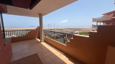 Apartamento de 2 dormitorios en La Oliva, Spain No. 170138