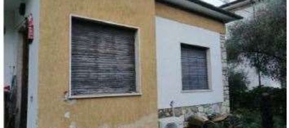 5 rooms House in Altopascio, Italy No. 197100 8