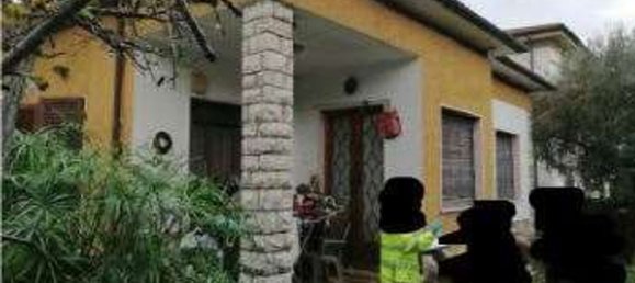 5 rooms House in Altopascio, Italy No. 197100 2