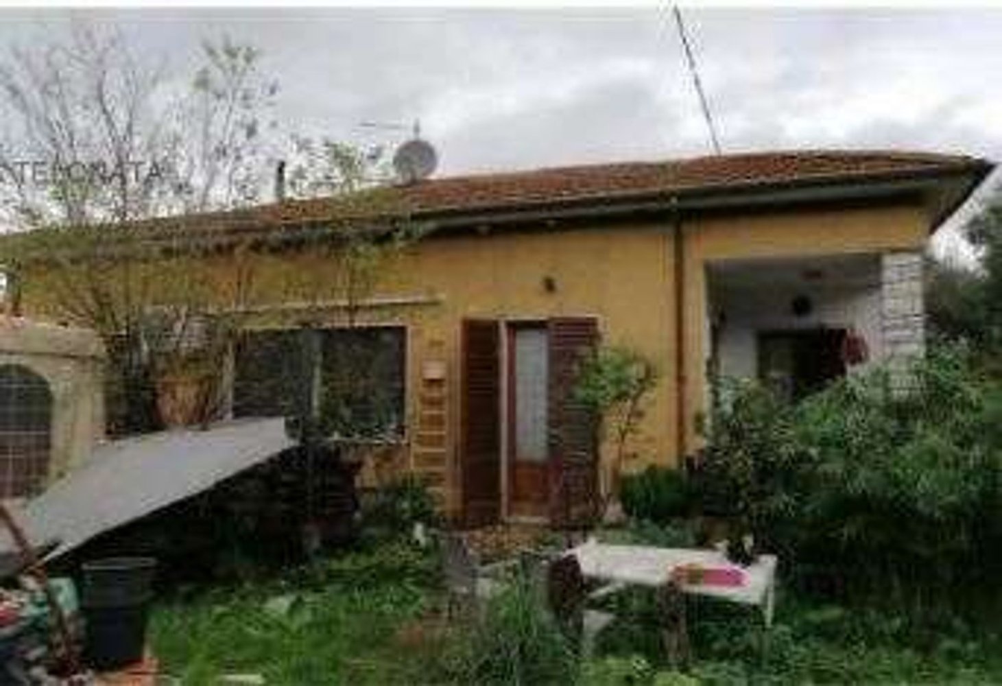 5 rooms House in Altopascio, Italy No. 197100