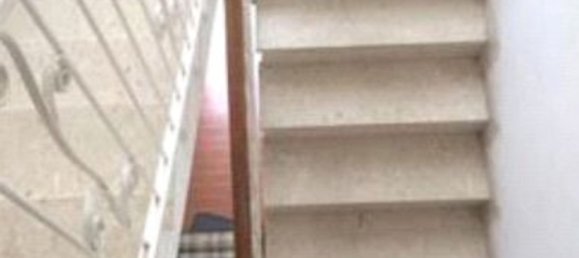 Квартира с 2 комнатами в Горла Маджоре, Италия № 198970 18