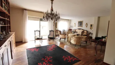 Apartamento de 3 dormitorios en Granada, Spain No. 207974