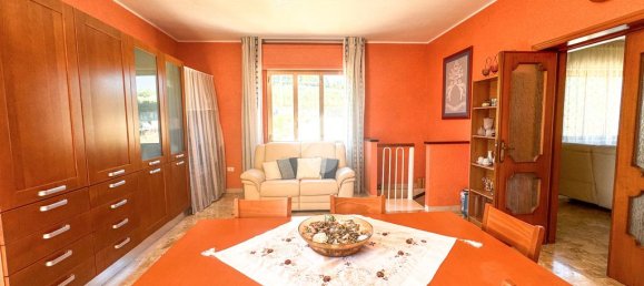 6 bedrooms House in Bucchianico, Italy No. 37412 9