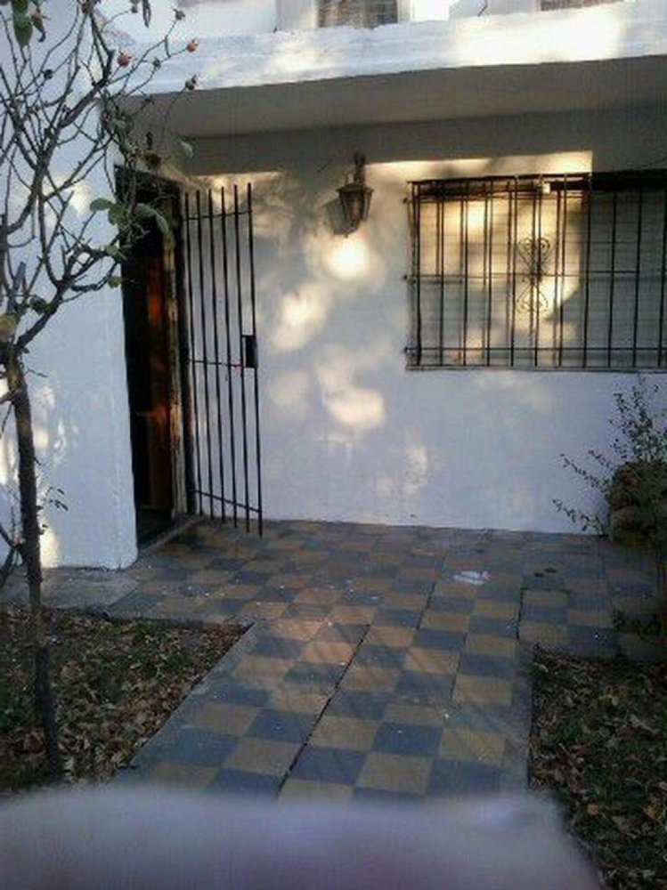 2 غرف نوم منزل في Lanus, Argentina رقم 61882