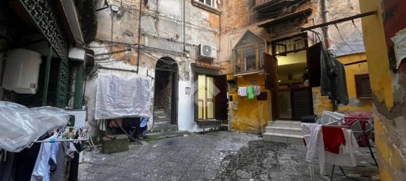 1 bedroom Apartment in Naples, Italy No. 32870 16