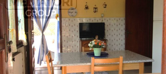5 rooms Villa in Altopascio, Italy No. 374510 8