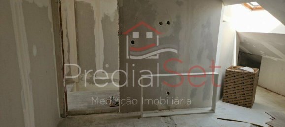 3 bedrooms Duplex in Costa da Caparica, Portugal No. 30487 25