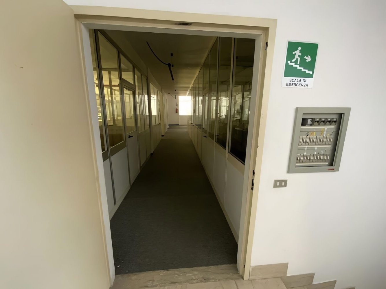 5710m² Warehouse in Ripatransone, Italy No. 163323