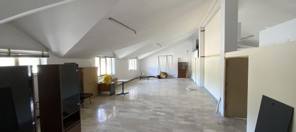 5710m² Warehouse in Ripatransone, Italy No. 163323 3