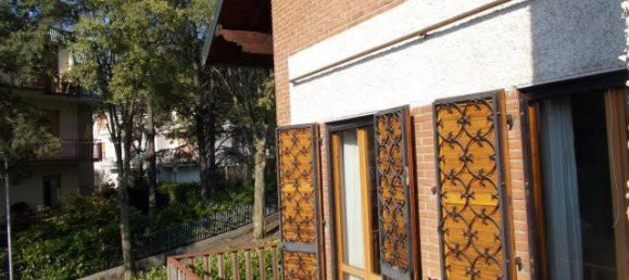 15 rooms Villa in Salsomaggiore Terme, Italy No. 159347 2