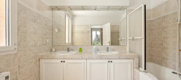 3 غرف نوم فيلا في Villeneuve-Loubet, France رقم 651 3