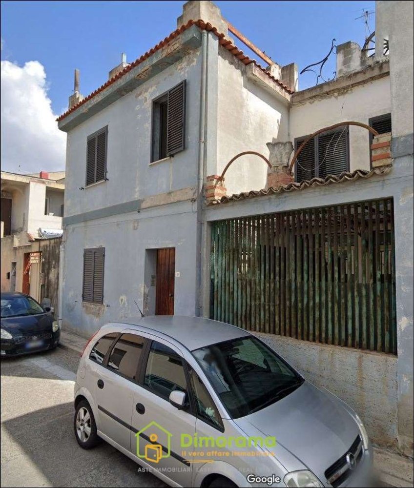 Apartamento de 9 divisões em Sinnai, Italy N.º 27449