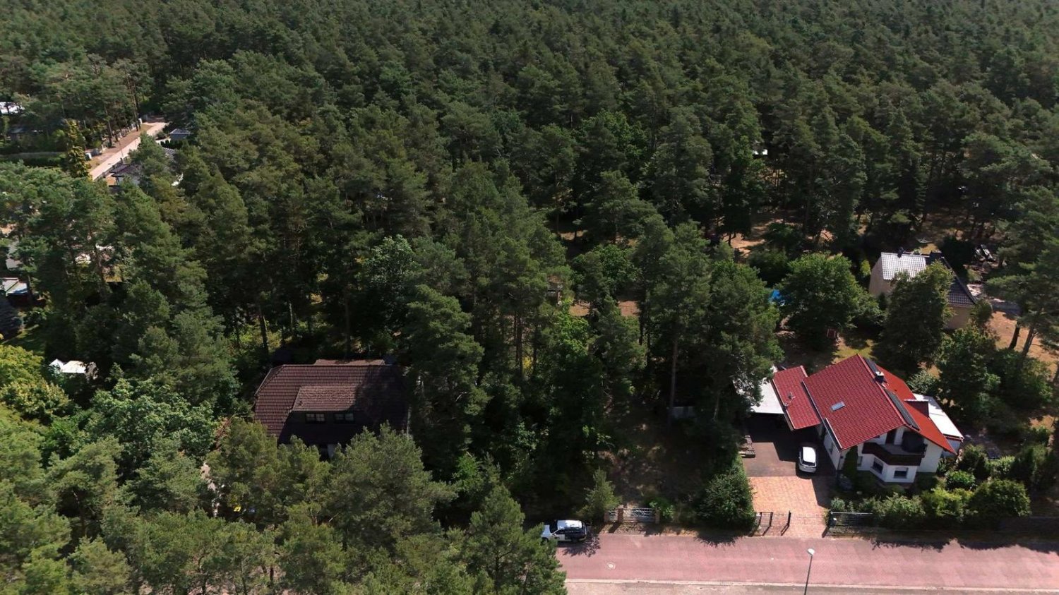 Земельный участок в Анхальт-Биттерфельд, Германия № 177323