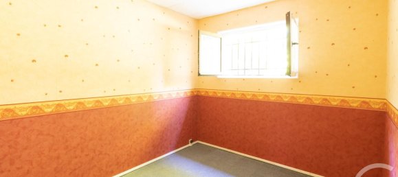 2 bedrooms House in Montgeron, France No. 319388 17