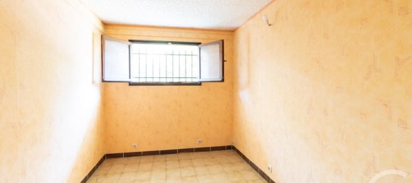 2 bedrooms House in Montgeron, France No. 319388 18