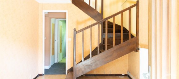 2 bedrooms House in Montgeron, France No. 319388 3