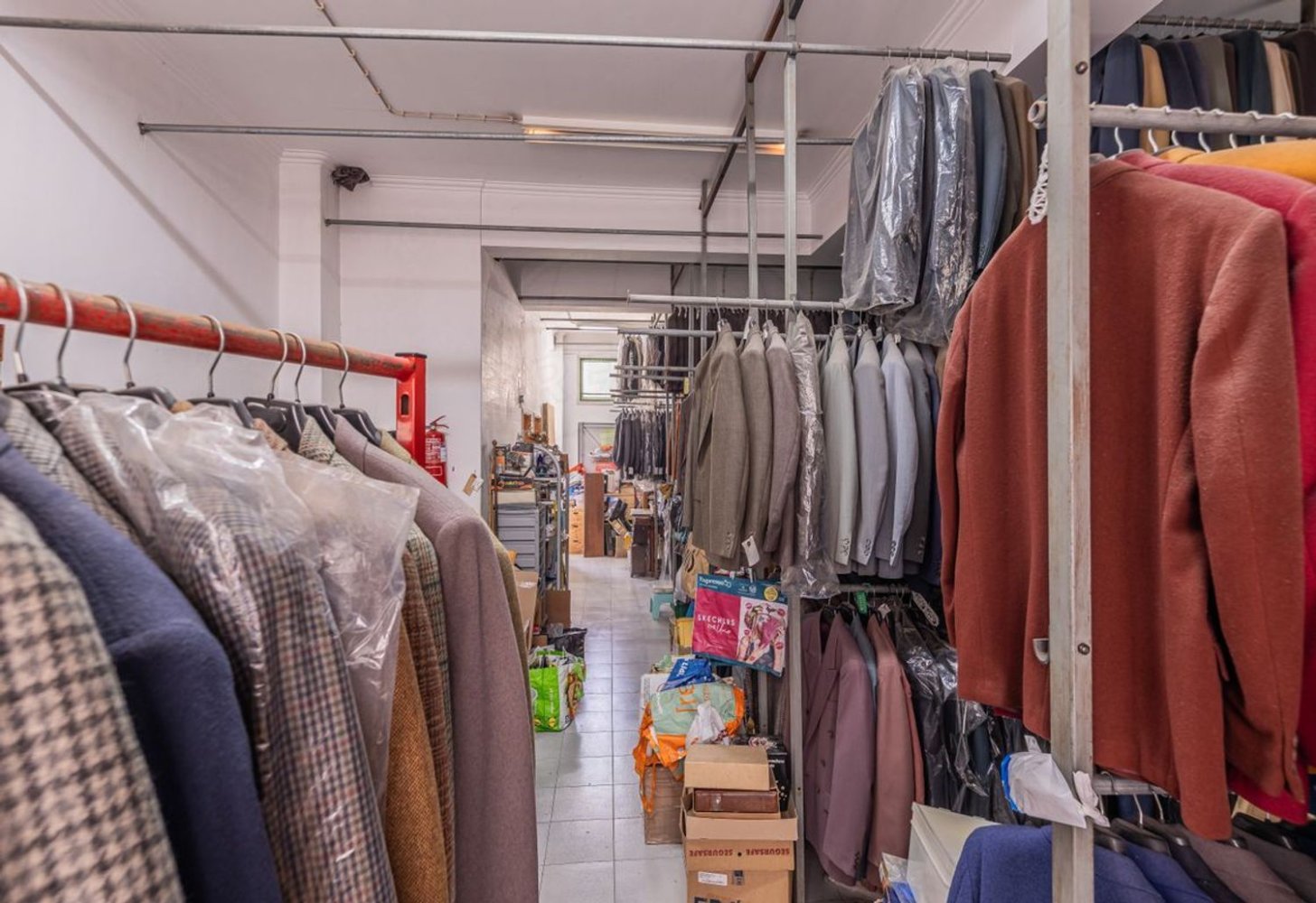  عقار تجاري في Amadora, Portugal 187متر مربع رقم 78748