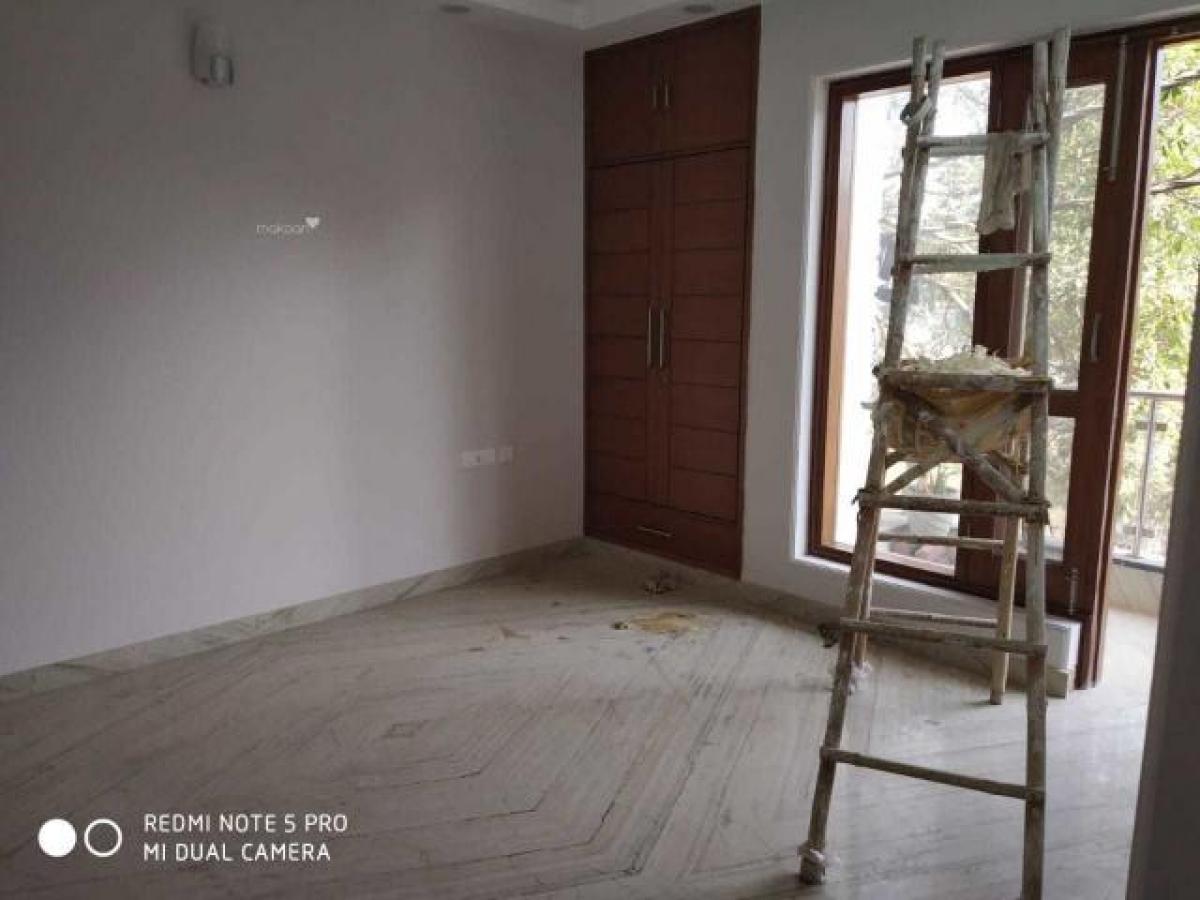 3 bedrooms House in Ghaziabad, India No. 18672