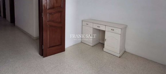 2 Schlafzimmer Wohnung in Attard, Malta, Nr. 2836 4