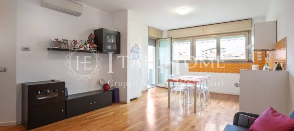 3 chambres Appartement à Bergamo, Italy No. 360487 8