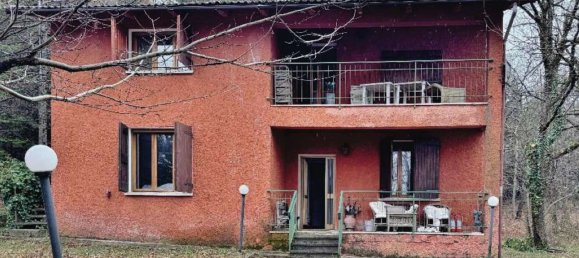 Дом с 4 комнатами в Сан Бенедетто Валь ди Самбро, Италия № 262106 2