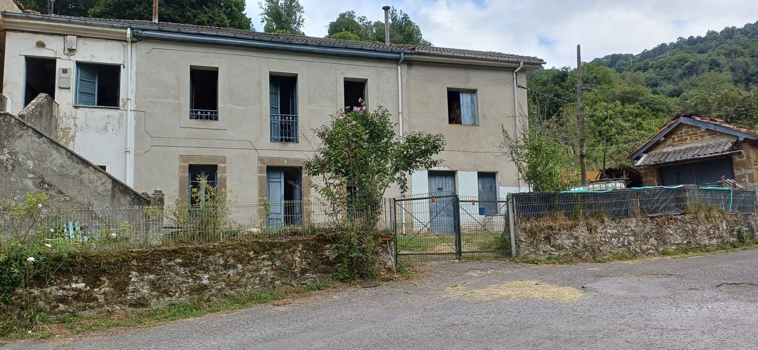 4 Schlafzimmer Haus in San Martin del Rey Aurelio, Spain, Nr. 184483