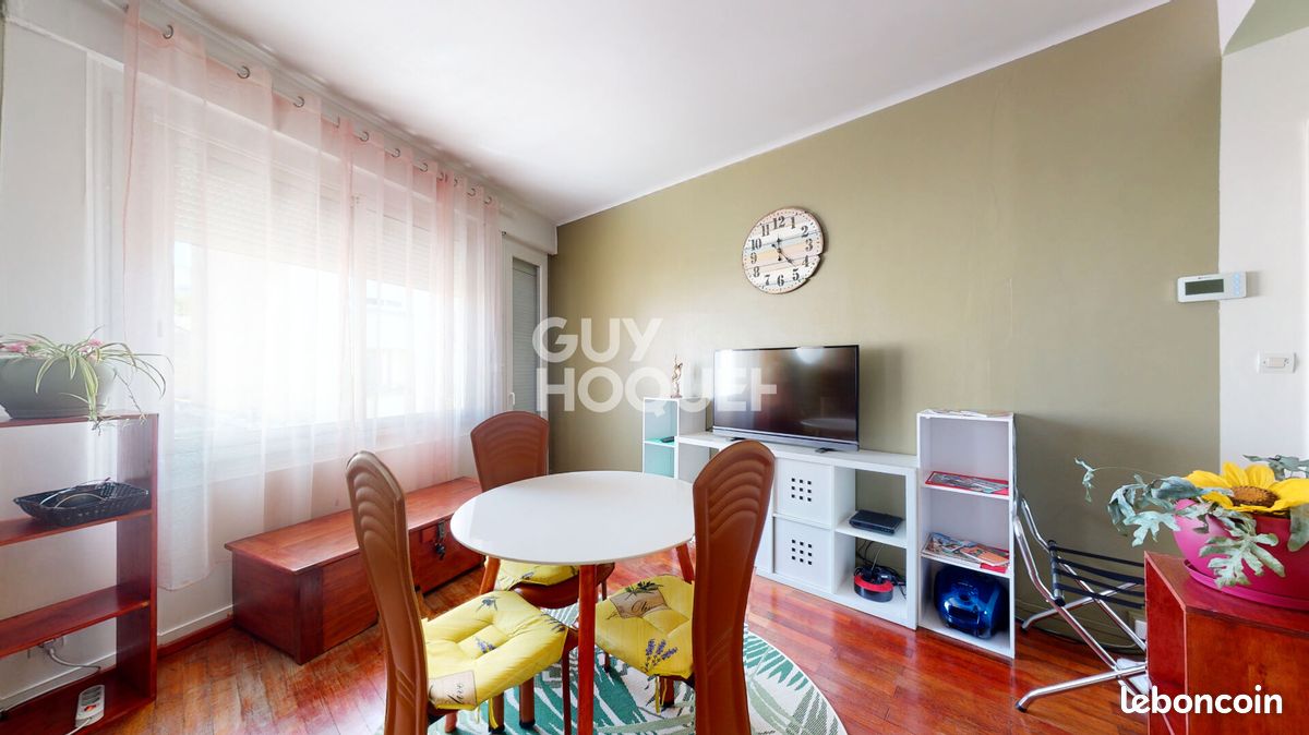 1 bedroom Apartment in Tours, France No. 93906