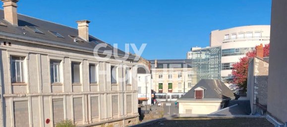 1 bedroom Apartment in Tours, France No. 93906 7