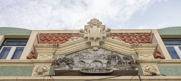 439m² Building in Setubal, Portugal No. 54344 5