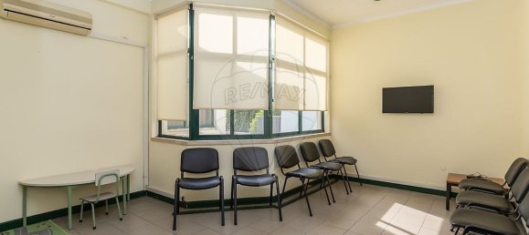 439m² Building in Setubal, Portugal No. 54344 30