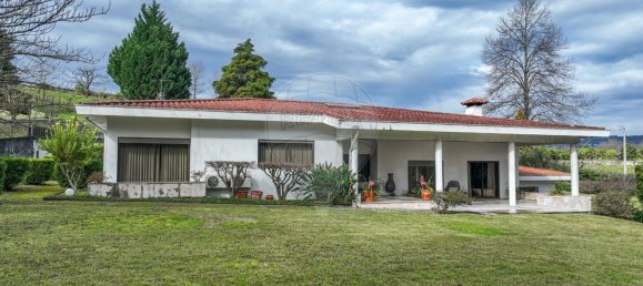 Casa de 4 dormitorios en Ronfe, Portugal No. 180447 2