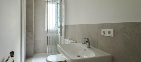 2 rooms Apartment in Neukolln, Germany No. 328845 5