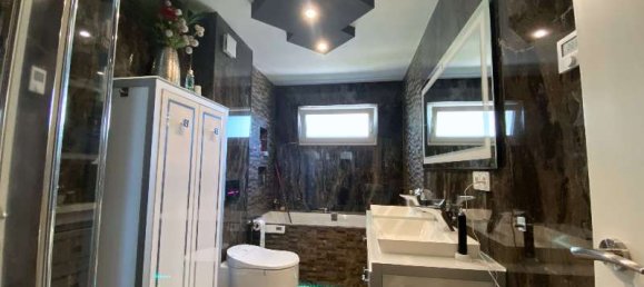 5 bedrooms Bungalow in Staaken, Germany No. 13451 3