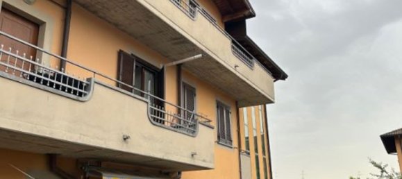 3-salle Appartement à Terno d'Isola, Italy No. 186625 2