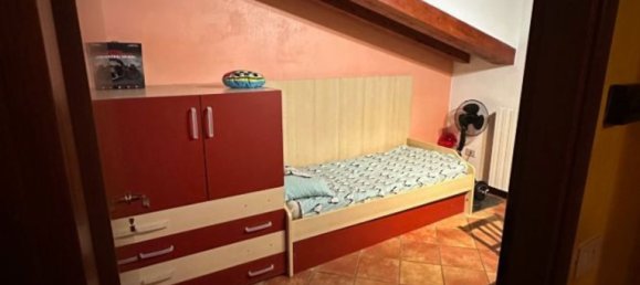 3-salle Appartement à Terno d'Isola, Italy No. 186625 5