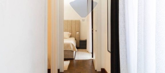 Apartamento de 4 dormitorios en Genoa, Italy No. 381464 11