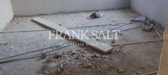 Мезонет с 3 спальнями в Моста, Мальта № 2255 4